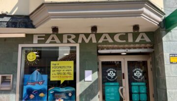 fachada farmacia